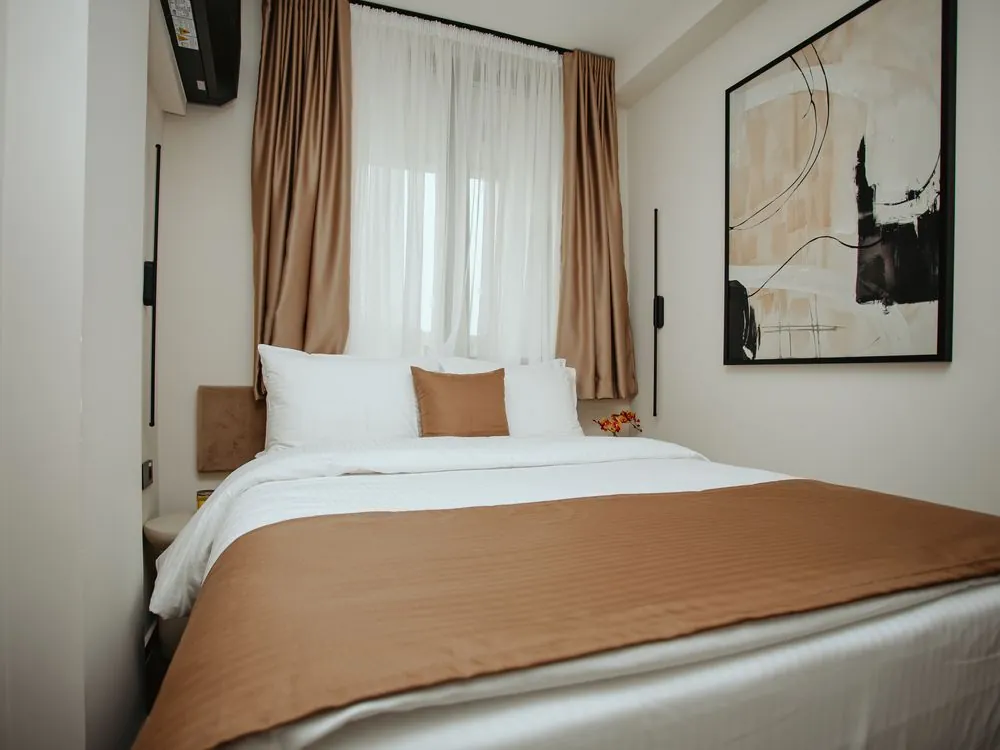 Bedroom with a double bed